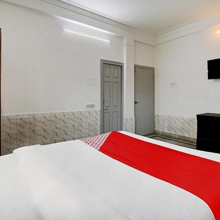 Super Oyo Hotel O Fantasy Stay Vibe Калькутта Экстерьер фото